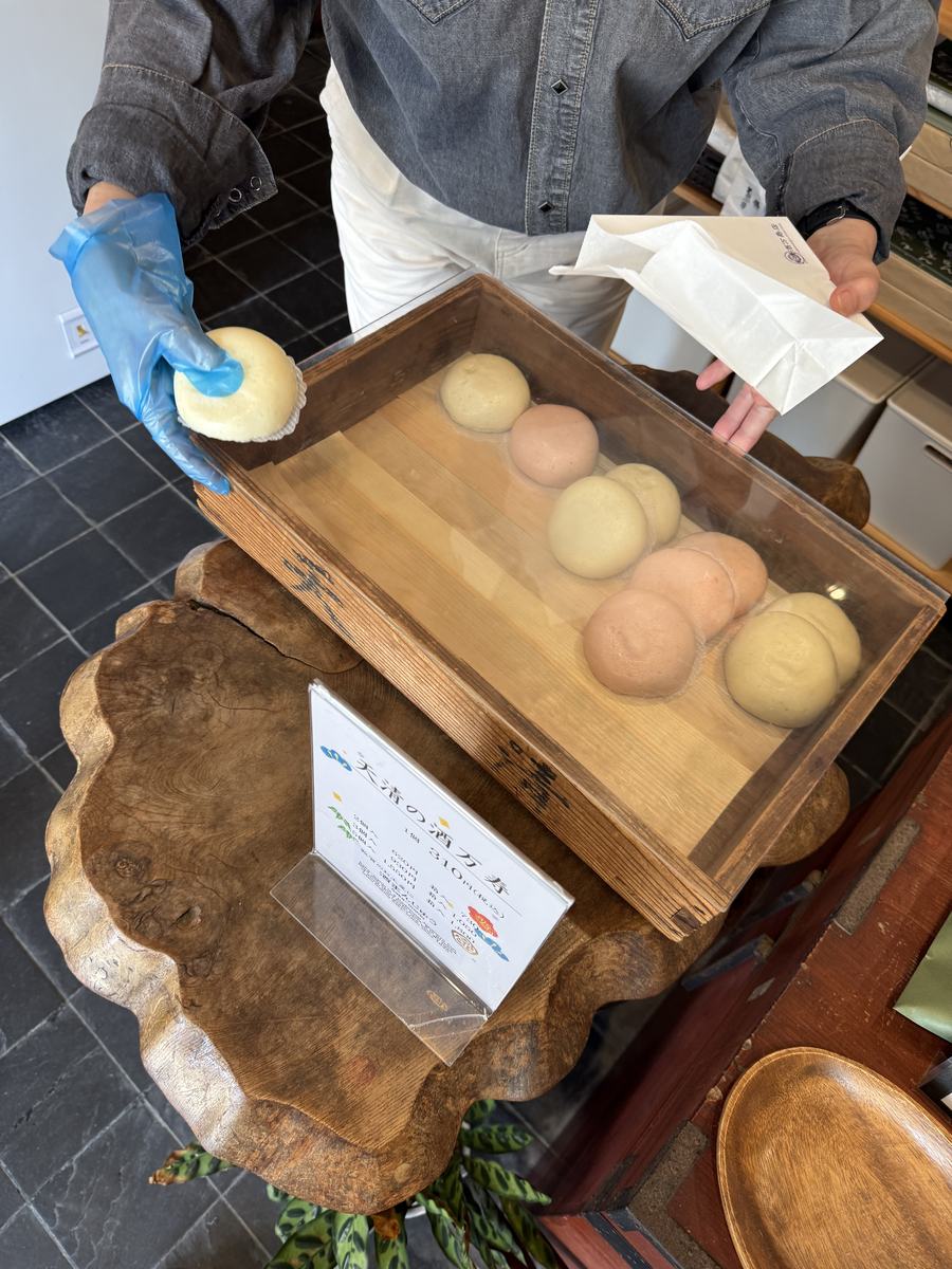 Sake manjū at the counter